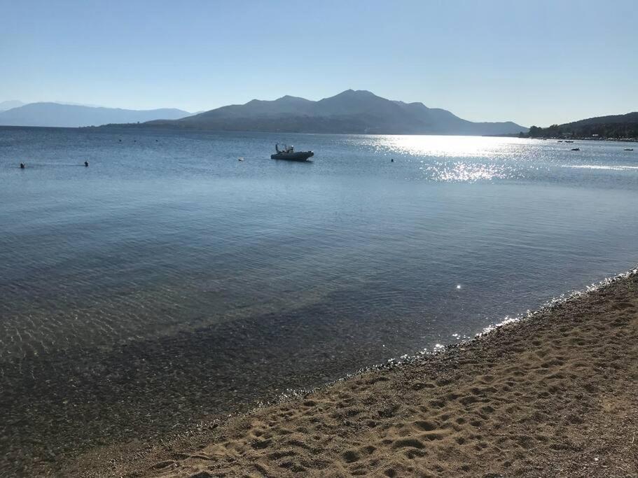Villa Oleander Agios Nikolaos Loutra Edipsou Exteriör bild